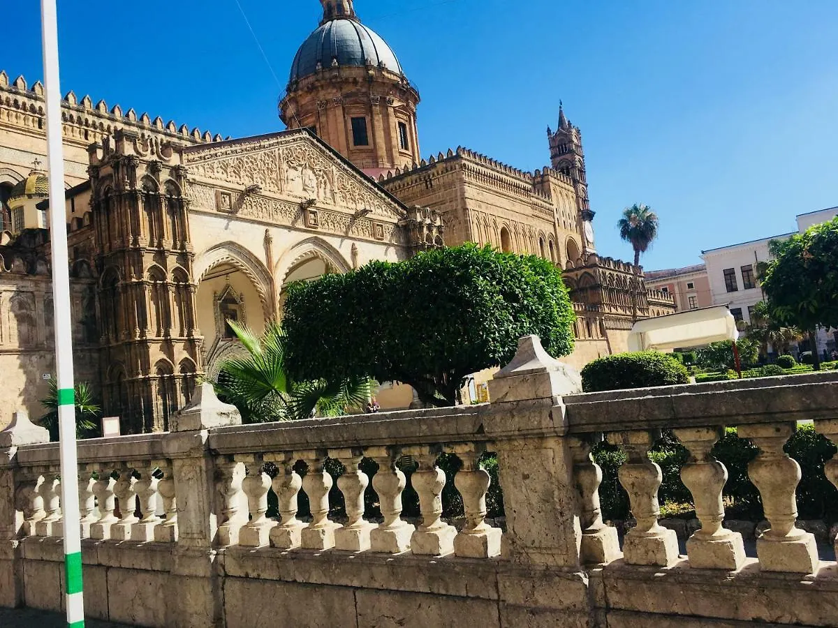 Around Cassaro Holiday House Palermo Italy