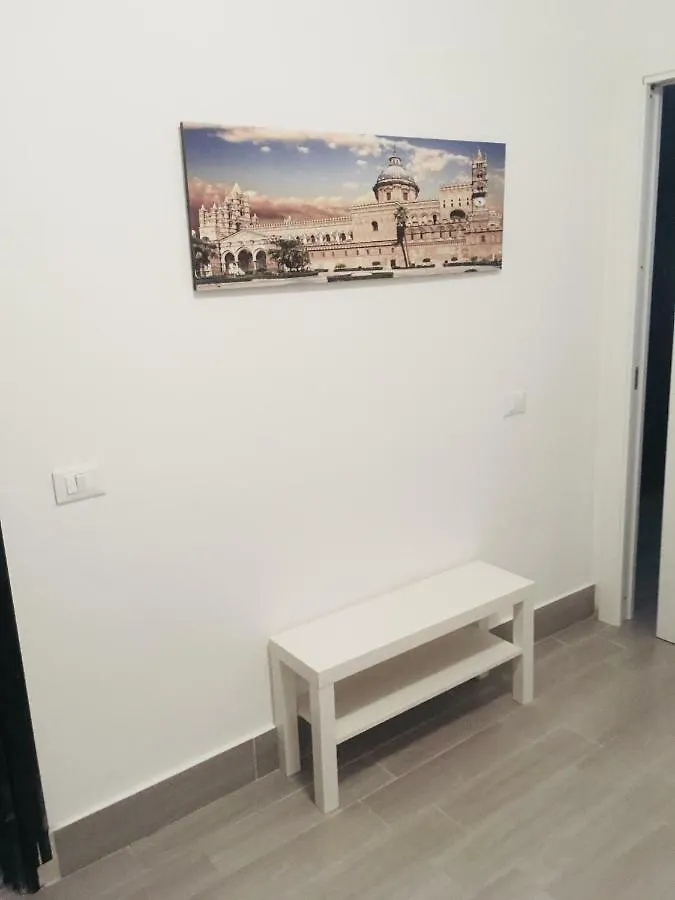 Around Cassaro Holiday House Palermo Italy